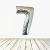 Ballon argenté numéro 7 holographique XL (rempli d'hélium) 